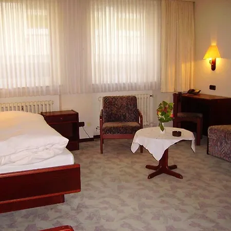 An Der Hauptallee Hotel