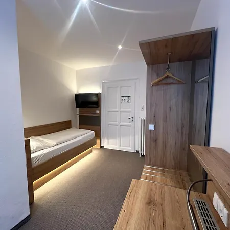 An Der Hauptallee Hotel 2*